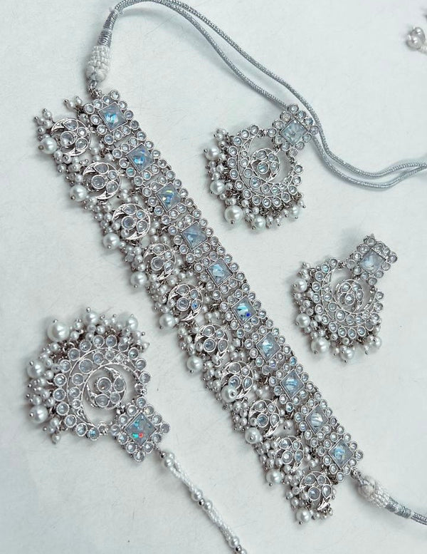 Kiara in Silver