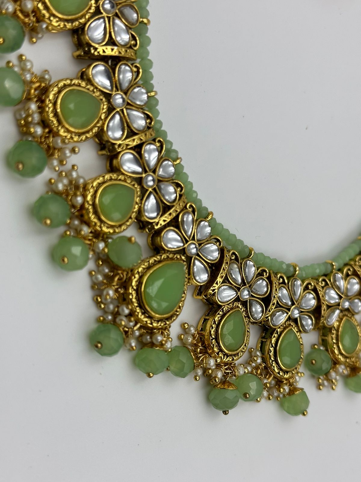 C H A N D RA in Green