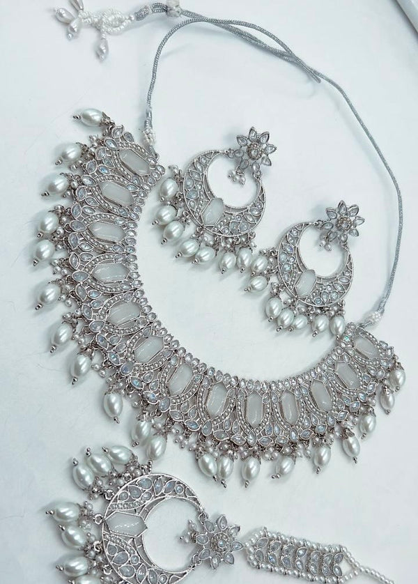 Elina in Silver