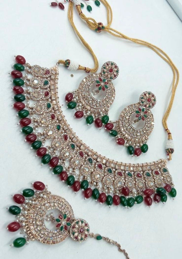 Nila in Green and Red