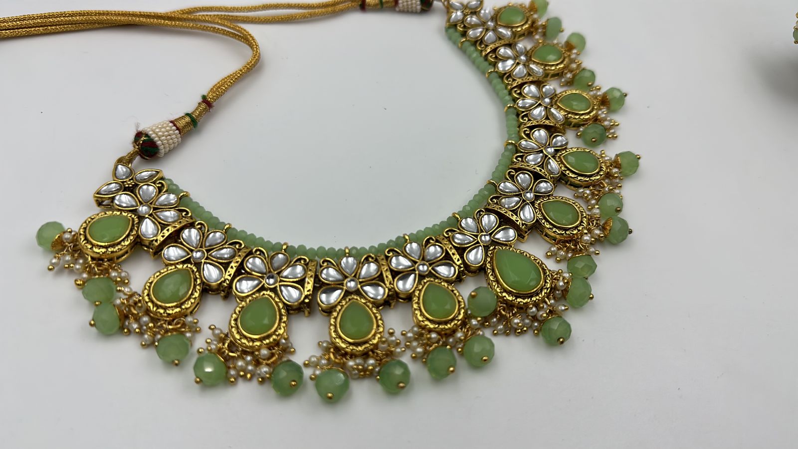 C H A N D RA in Green